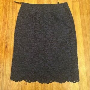 Tory Burch Size 4  Lace Pencil Skirt Scalloped Embroidered Floral Slit @